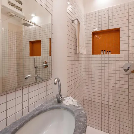 Apartamento Bnbutler - Visconti Di Modrone - Piccolo Nido In Posizione Centralissima